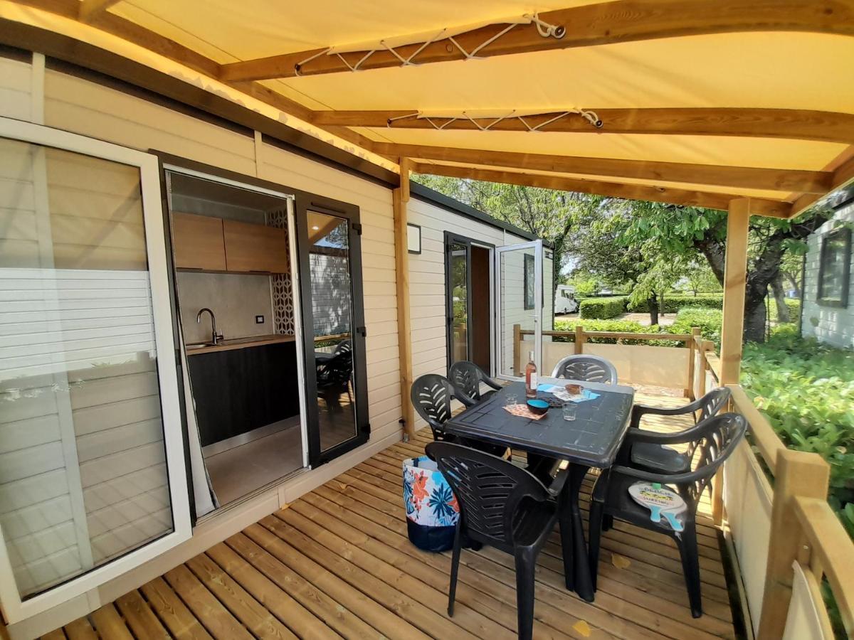 Camping Tikayan L'Oxygène Valensole Extérieur photo