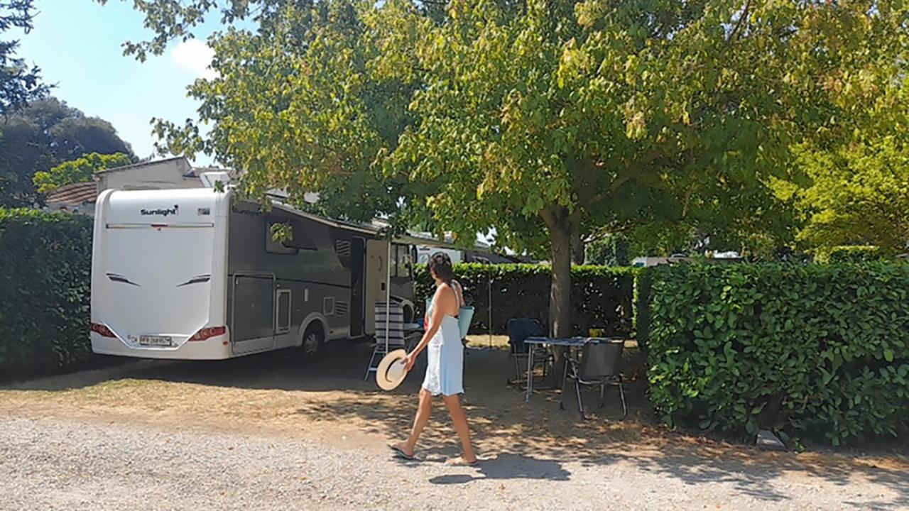 Camping Tikayan L'Oxygène Valensole Extérieur photo